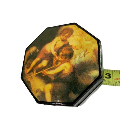 Papier Mache Trinket Box Lidded Lined 2.75 Inch Diameter Child Shepherd - Picture 6 of 6